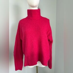 Abercrombie & Fitch women’s berry turtleneck knit sweater small funnel neck